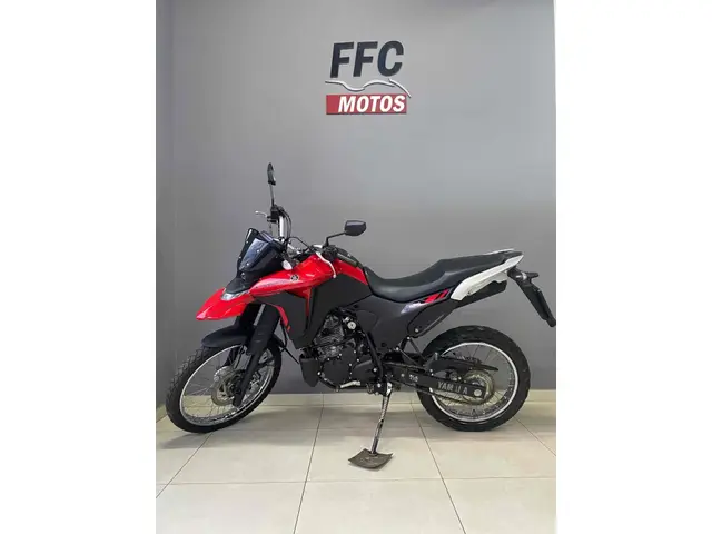 Moto Yamaha XTZ 250 Lander 2025 Connected