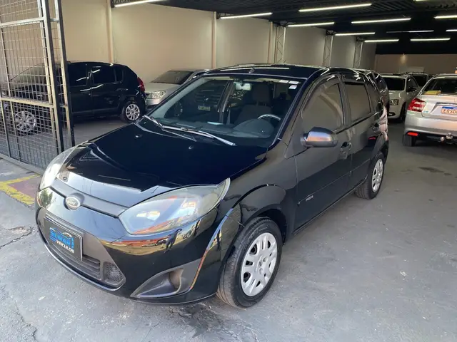 Carro Ford Fiesta Sedan 2013 1.0 (Flex)