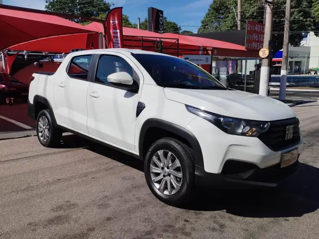 Carro Fiat Strada 2023 Freedom 1.3 CD (Flex)