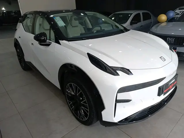 Carro Zeekr X 2025 Flagship