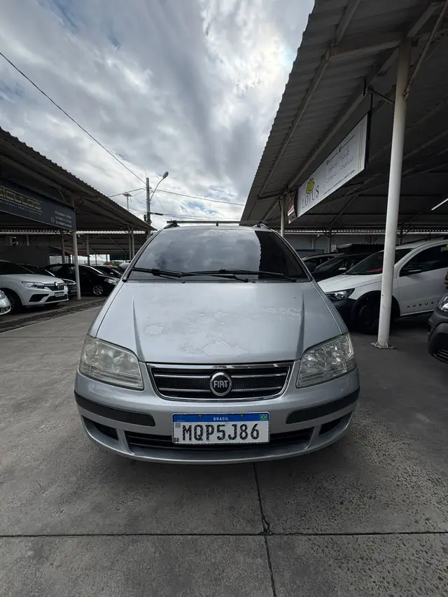 Carro Fiat Idea 2006 HLX 1.8 (Flex)