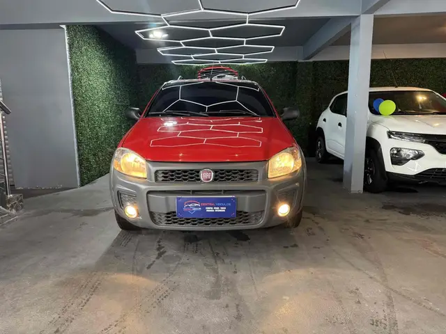 Carro Fiat Strada 2015 Working 1.4 (Flex)