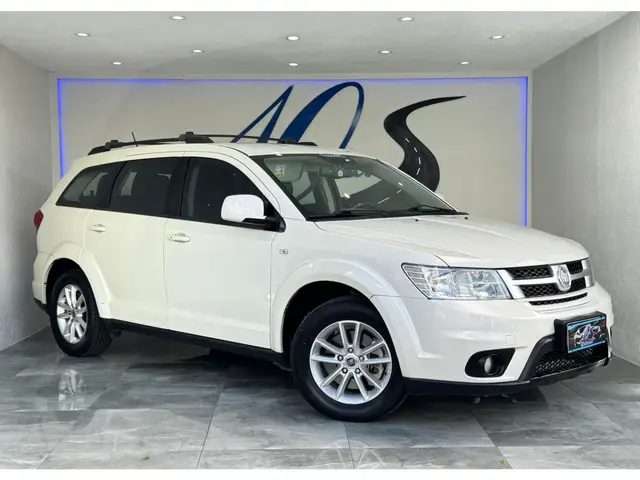 Carro Fiat Freemont 2015 2.4 16V Precision (Aut)