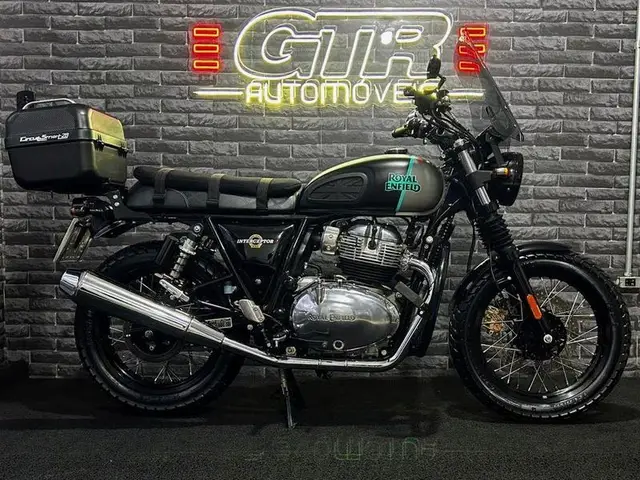 Moto Royal Enfield Interceptor 2023 Custom