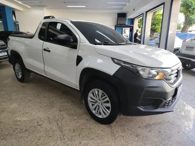 Carro Fiat Strada 2023 Endurance 1.4 Cabine Plus (Flex)