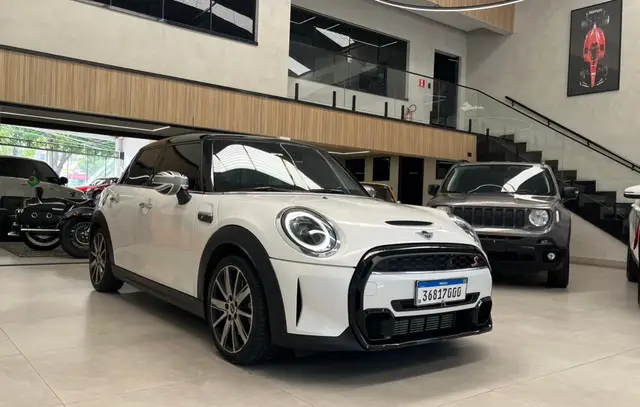 Carro MINI Cooper 2024 S 2.0 Turbo 16V 5p Aut.