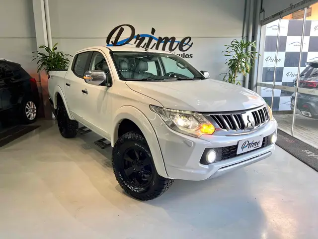 Carro Mitsubishi L200 Triton Sport 2017 Sport 2.4 DID-H HPE 4WD (Aut)