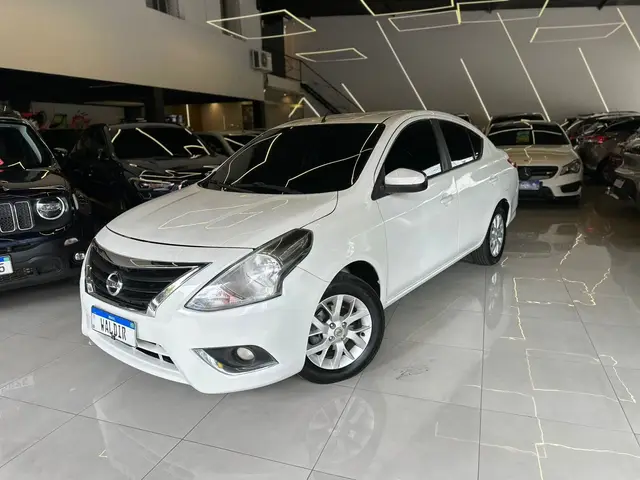 Carro Nissan Versa 2018 1.6 16V SV (Flex)