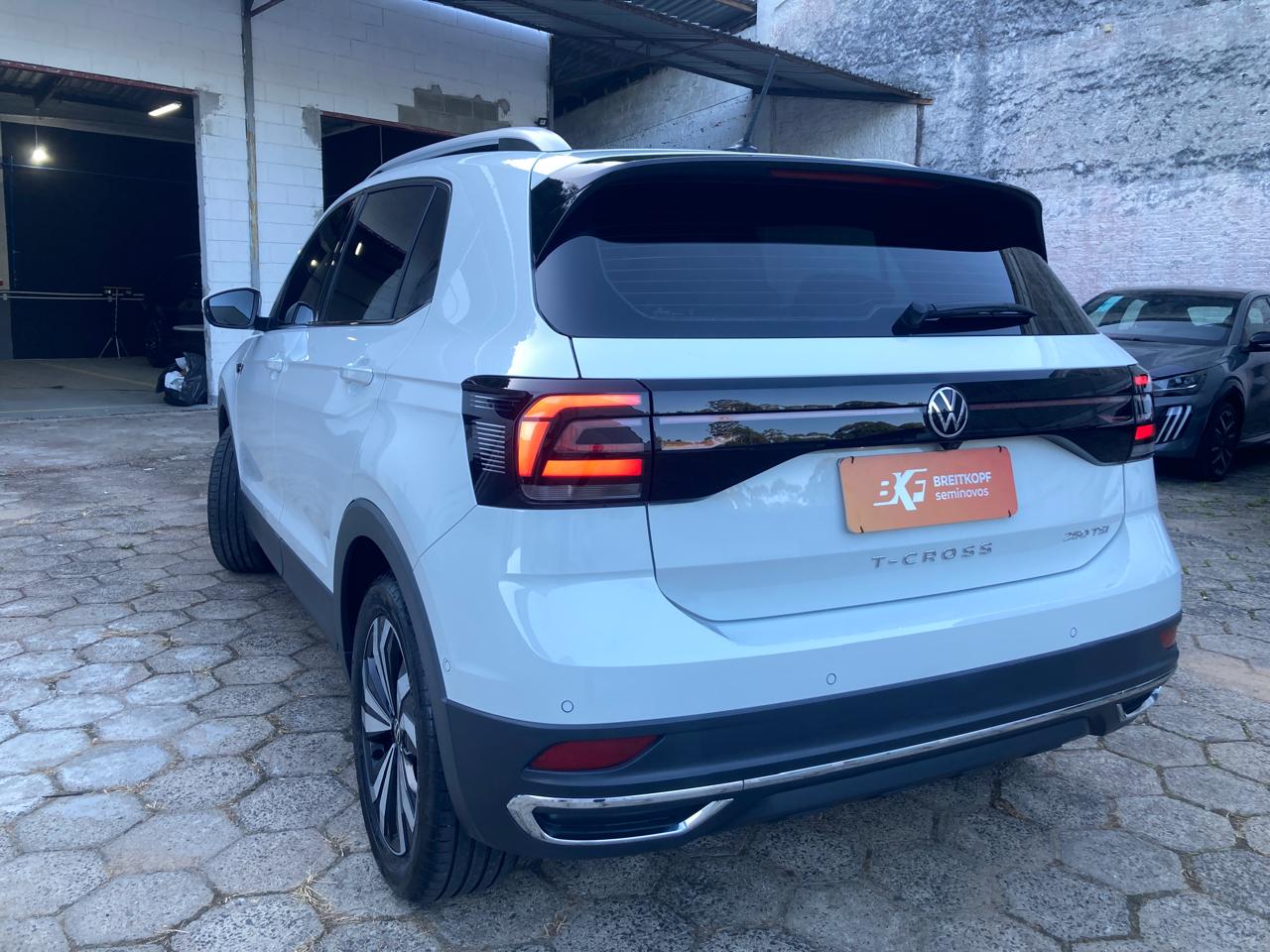 vw - volkswagen t-cross 1.4 tsi highline (aut) (flex)