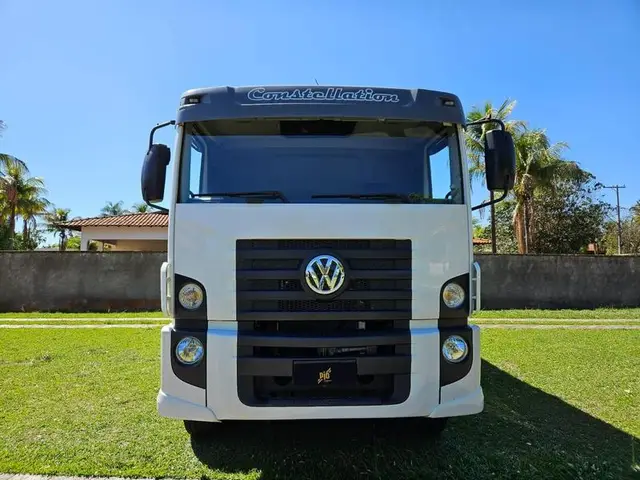 Caminhão Volkswagen 31.330 2017 Constellation  E DC