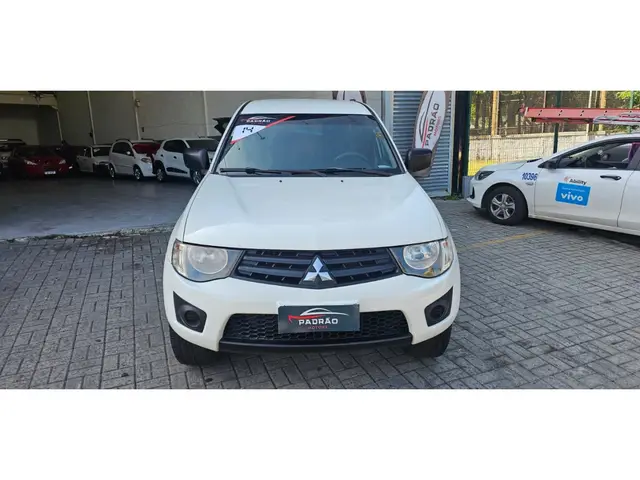 Carro Mitsubishi L200 Triton Sport 2014 3.2 Di-D 4x4 GLS