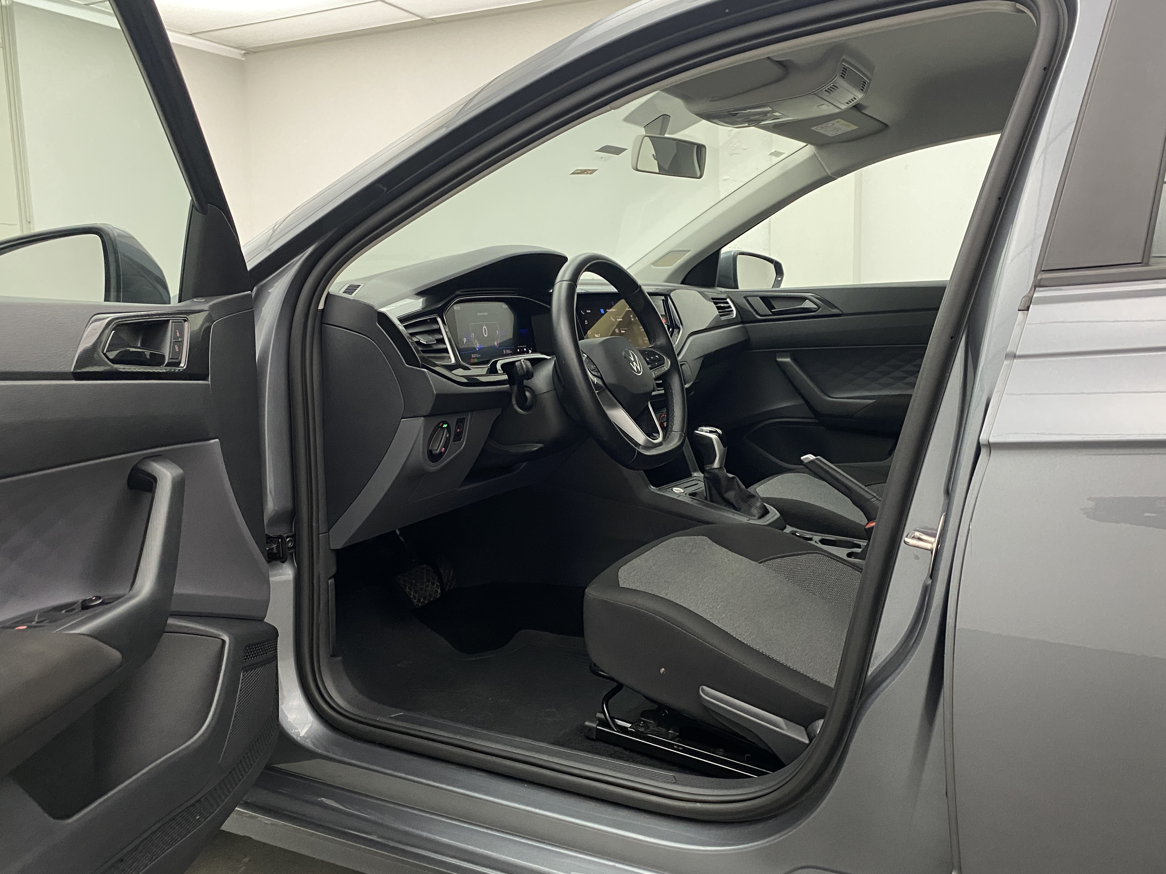 vw - volkswagen polo comfortline (aut) (flex)