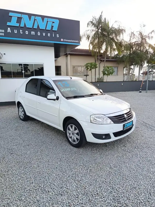 Carro Renault Logan 2013 Expression 1.6 8V Hi-Torque (flex)