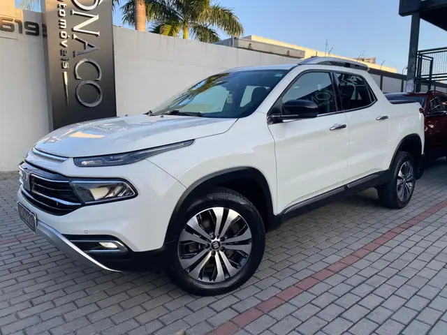 Carro Fiat Toro 2022 Volcano 1.3