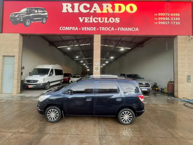 Carro Chevrolet Spin 2015 LT 5S 1.8 (Aut) (Flex)