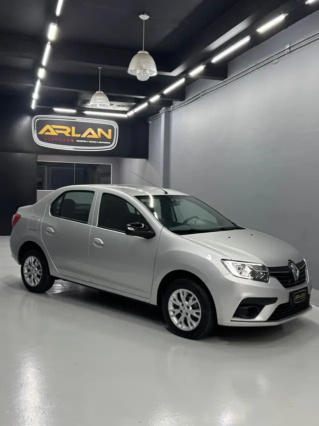 Carro Renault Logan 2025 Zen 1.0