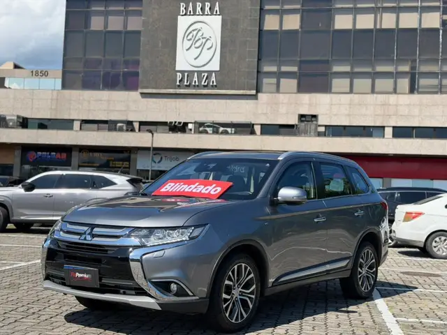 Carro Mitsubishi Outlander 2018 3.0 V6 GT Top 4WD