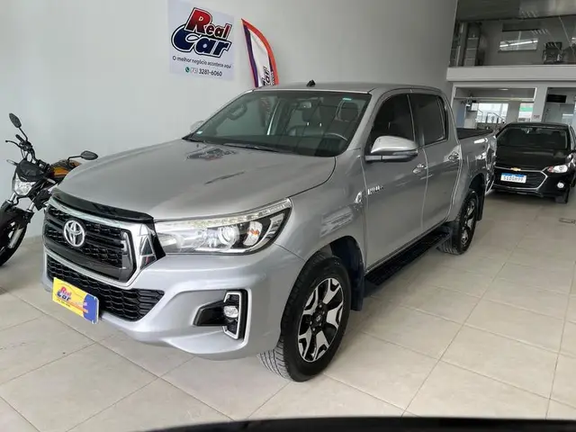 Carro Toyota Hilux Cabine Dupla 2019 Hilux 2.8 TDI SRX CD 4x4 (Aut)