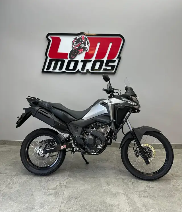 Moto Honda XRE Sahara 300 2025 ABS