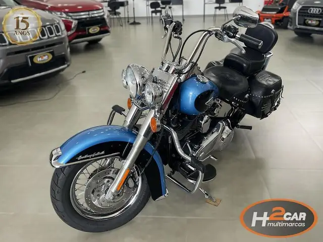 Moto Harley-Davidson Heritage 2011 SOFTAIL CLASSIC FLSTC