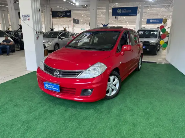 Carro Nissan Tiida 2013 SL 1.8 (flex)