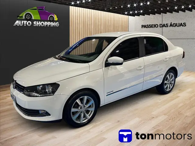 Carro Volkswagen Voyage 2015 1.6 VHT Highline (Flex)