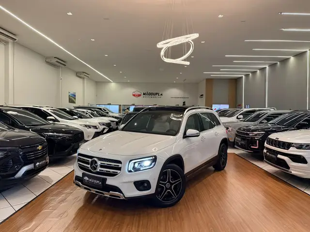 Carro Mercedes-Benz GLB 200 2023 Progressive 1.3 Turbo (Aut)