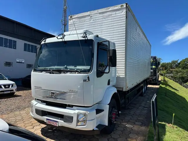 Caminhão Volvo VM 23 2005 240 ST 6X2 (3 Eixos)