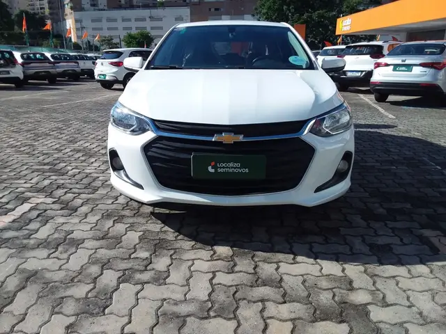 Carro Chevrolet Onix Plus 2024 LT 1.0