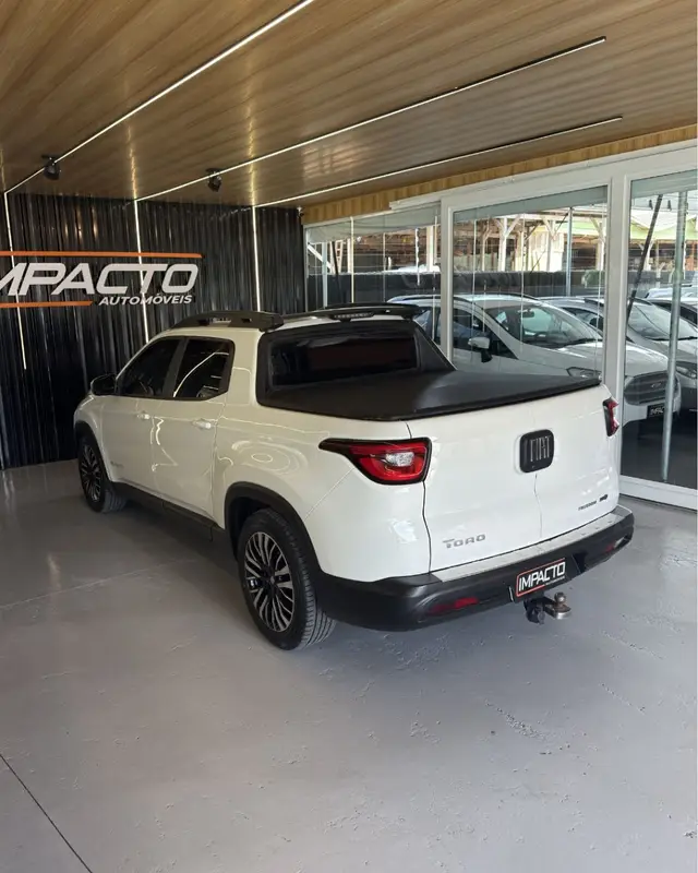 Carro Fiat Toro 2017 Freedom Open Edition Plus 1.8 AT6 4x2 (Flex)