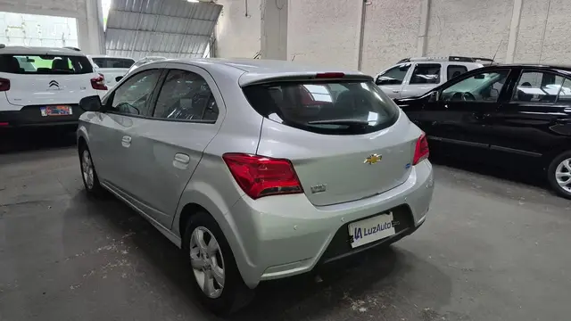 Carro Chevrolet Onix 2019 1.4 Advantage SPE/4 (Aut)