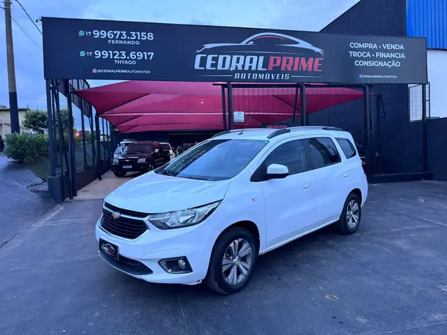 Carro Chevrolet Spin 2023 Premier 1.8 (Aut.)
