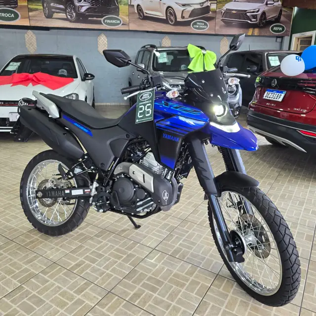 Moto Yamaha XTZ 250 Lander 2025 Connected