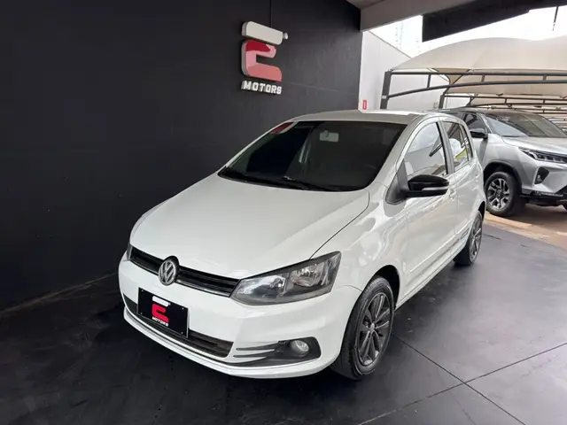 Carro Volkswagen Fox 2018 1.6 MSI Connect (Flex)