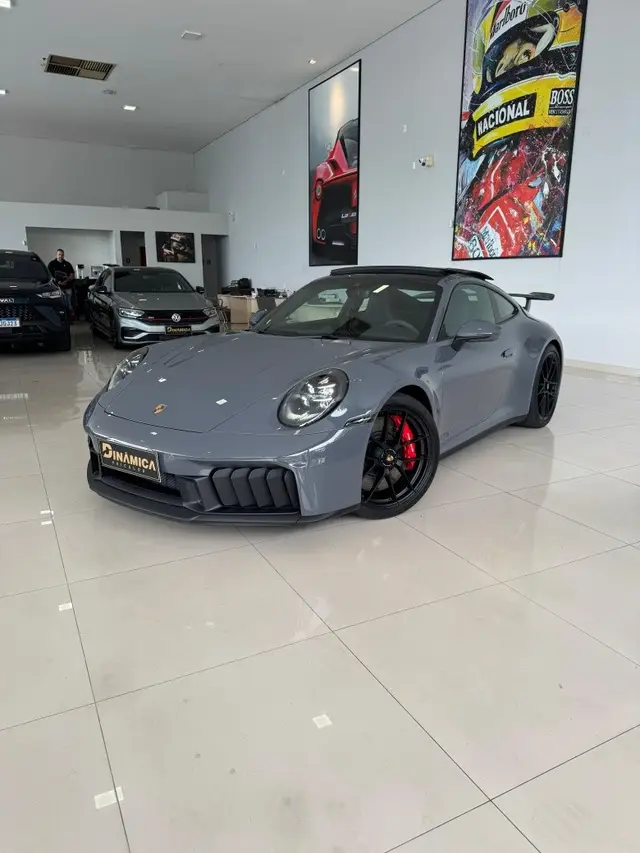 Carro Porsche 911 2026 Carrera GTS