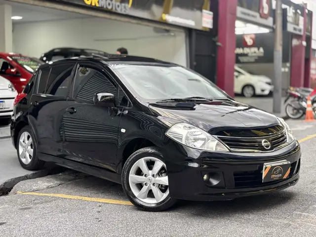 Carro Nissan Tiida 2013 SL 1.8 (flex)