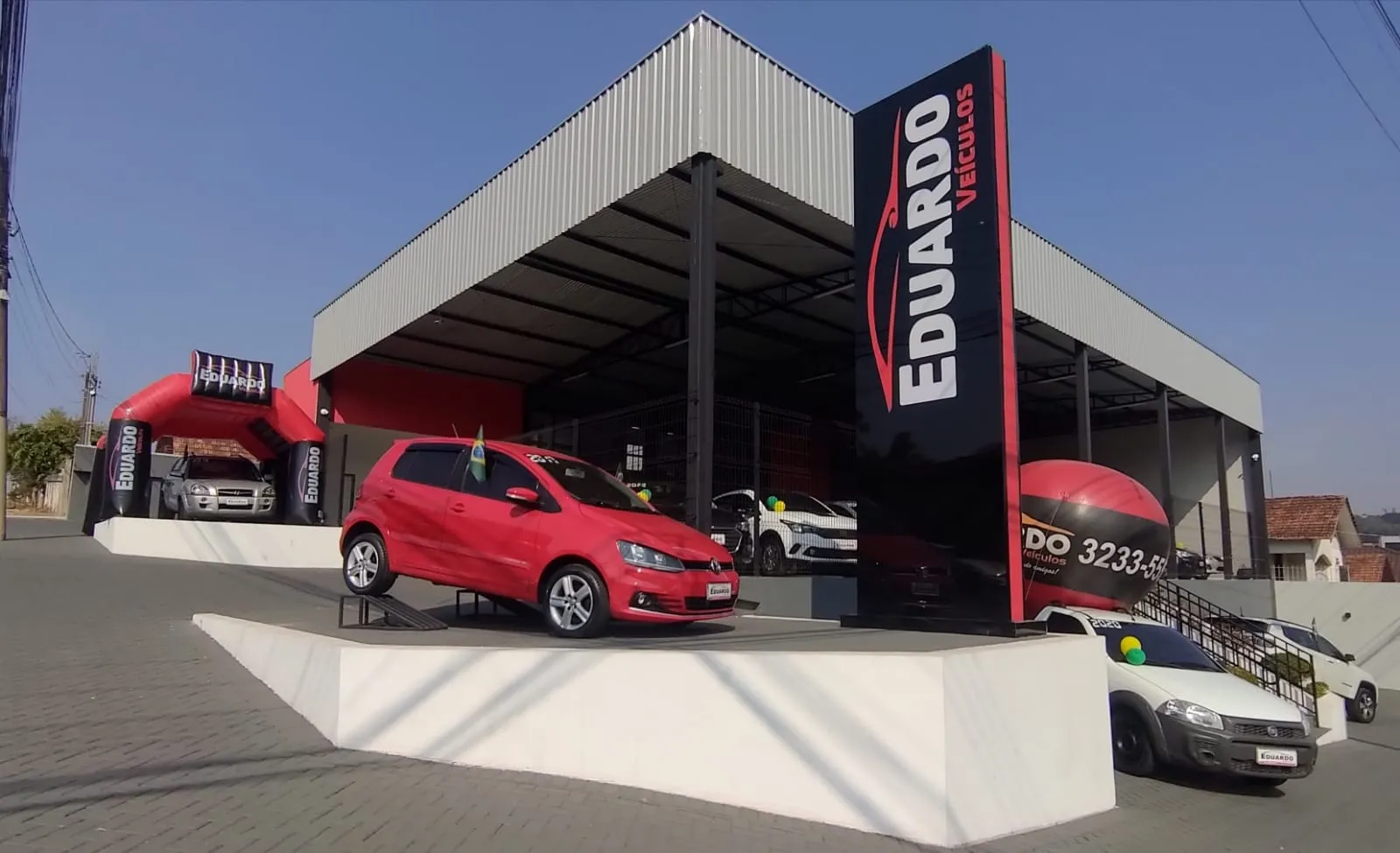 Fachada da loja Veículos à venda em Eduardo Veículos - Castro - PR
