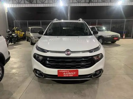 Carro Fiat Toro 2018 Volcano 2.0 diesel AT9 4x4