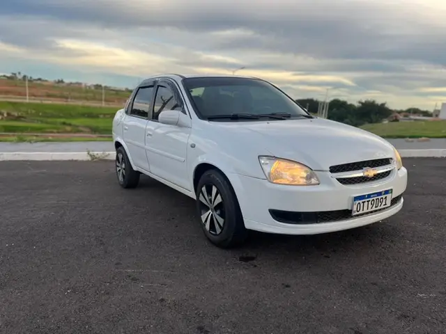 Carro Chevrolet Classic 2014 LS VHC E 1.0 (Flex)