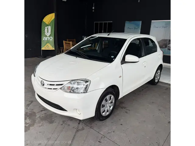 Carro Toyota Etios 2014 X 1.3 (Flex)