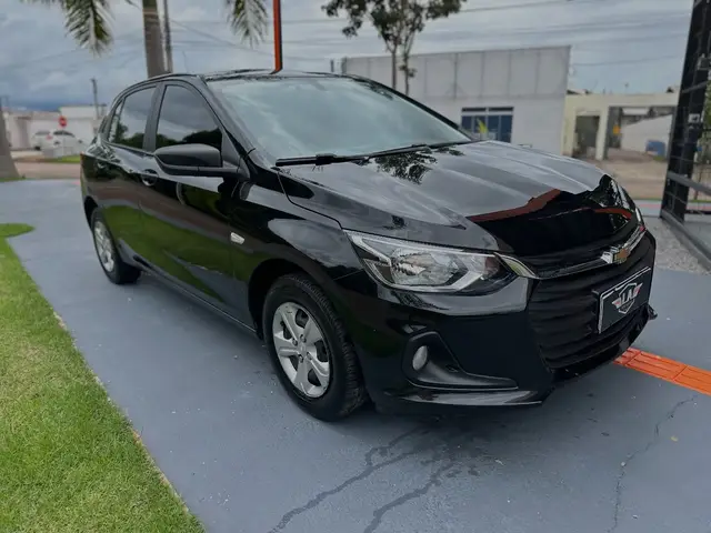 Carro Chevrolet Onix 2024 1.0