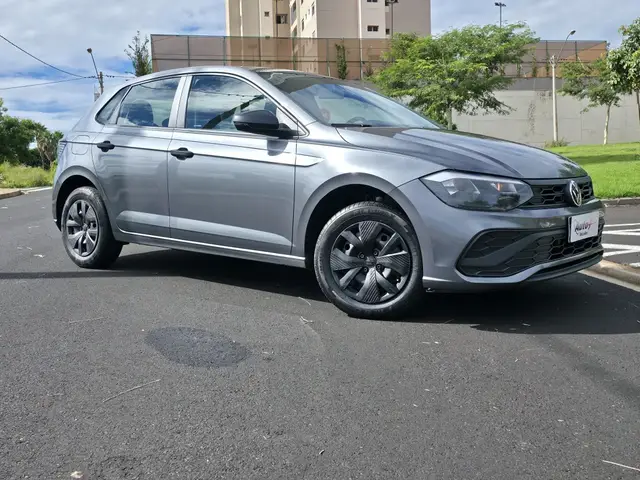 Carro Volkswagen Polo 2025 Track 1.0 Flex 12V 5p