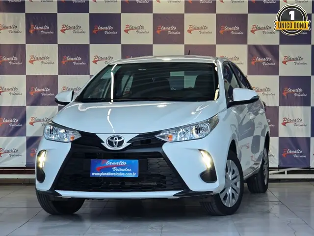 Carro Toyota Yaris Sedan 2024 XL 1.5 (Flex) (Aut)