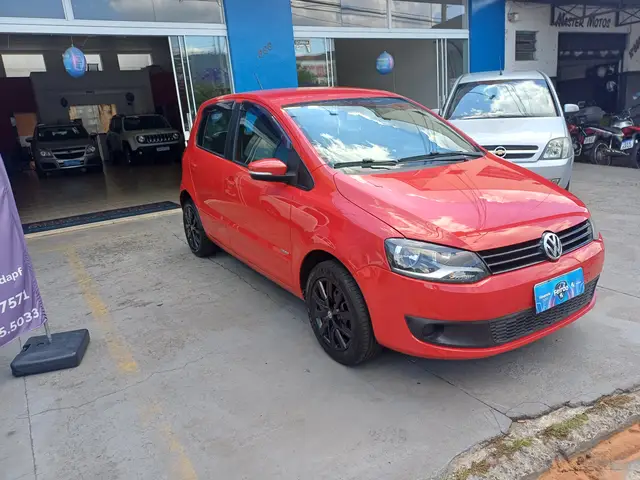 Carro Volkswagen Fox 2013 1.0 VHT (Flex) 2p