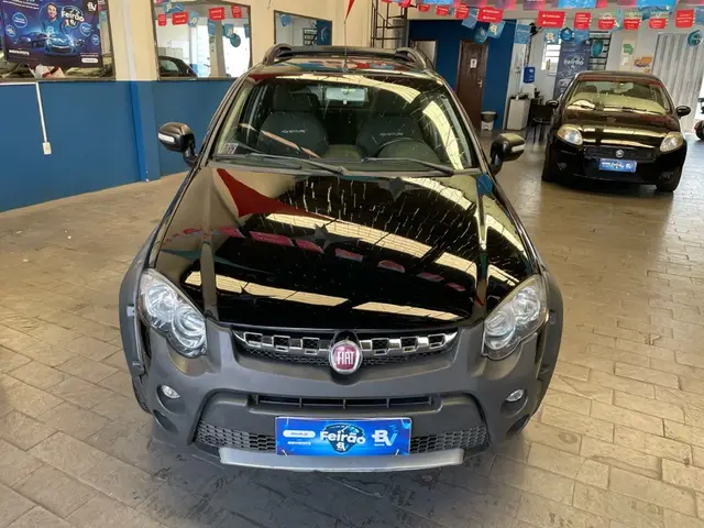 Carro Fiat Strada 2015 Adventure 1.8 16V (Flex) (Cabine Dupla)