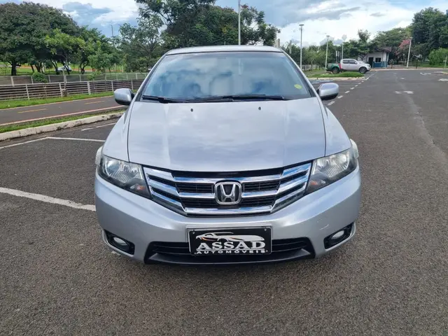 Carro Honda City 2014 LX 1.5 CVT (Flex)