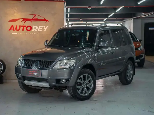 Carro Mitsubishi Pajero TR4 2014 2.0 16V 4x2 (Flex)