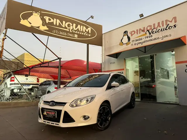Carro Ford Focus Sedan 2015 Titanium 2.0 16V PowerShift