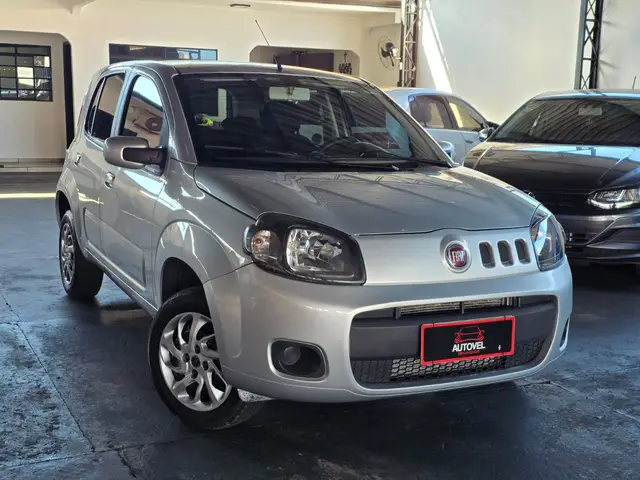 Carro Fiat Uno 2016 Vivace 1.0 8V (Flex) 4p