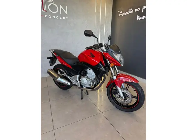Moto Honda CB 300R 2010 Standard